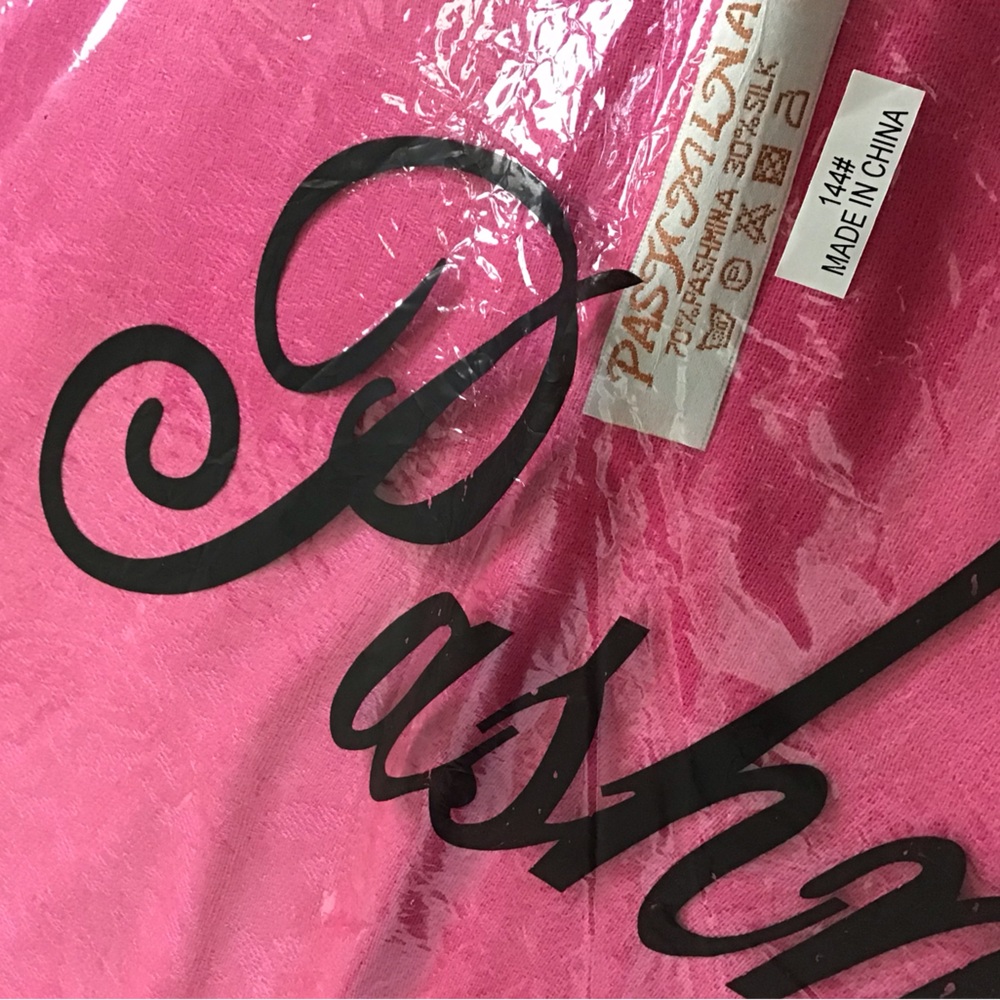 PASHMINA, “FUCHSIA” Women’s Large Scarf Shawl Wrap - Brand New